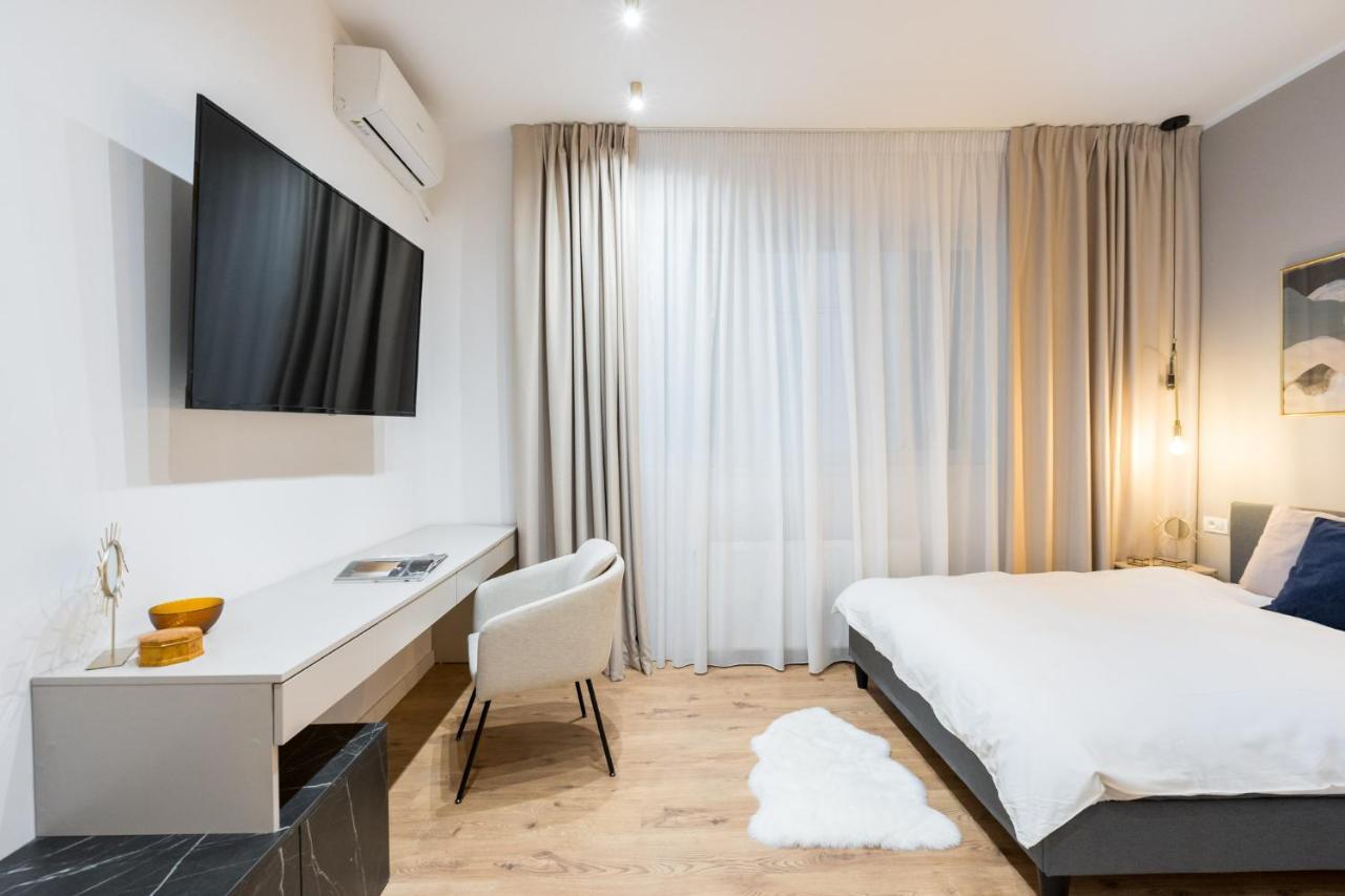 Crystal 3Bdr Apartment In Center บูคาเรสต์ ภายนอก รูปภาพ