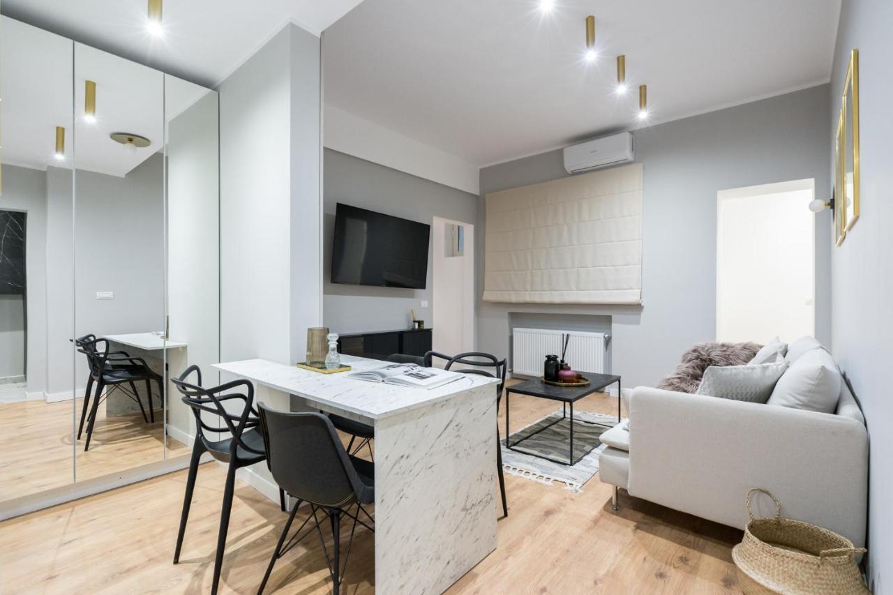 Crystal 3Bdr Apartment In Center บูคาเรสต์ ภายนอก รูปภาพ