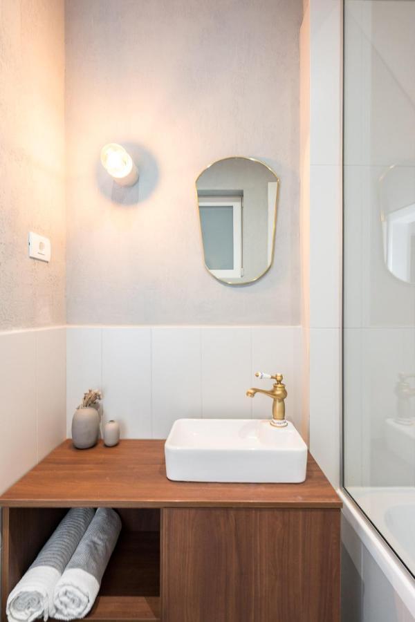 Crystal 3Bdr Apartment In Center บูคาเรสต์ ภายนอก รูปภาพ