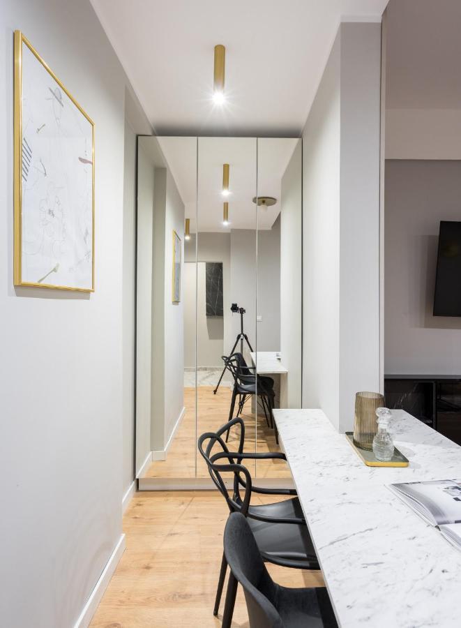 Crystal 3Bdr Apartment In Center บูคาเรสต์ ภายนอก รูปภาพ