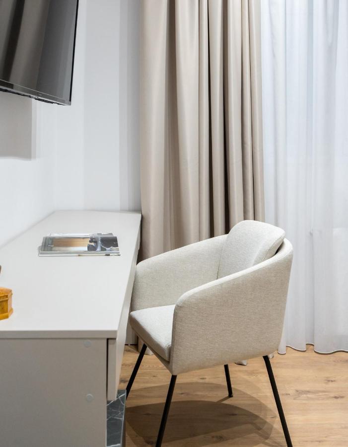 Crystal 3Bdr Apartment In Center บูคาเรสต์ ภายนอก รูปภาพ