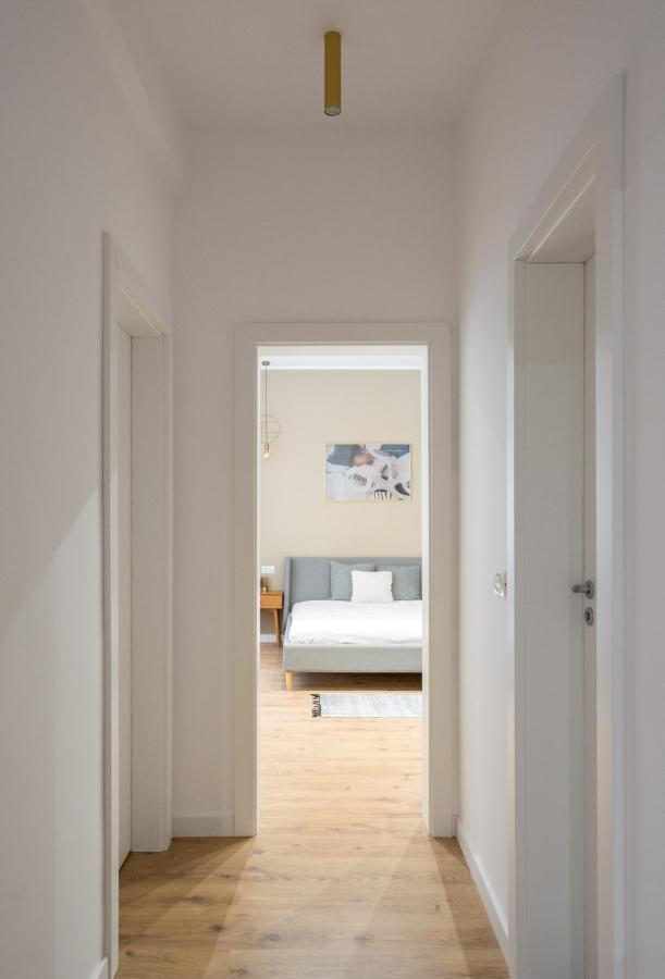 Crystal 3Bdr Apartment In Center บูคาเรสต์ ภายนอก รูปภาพ