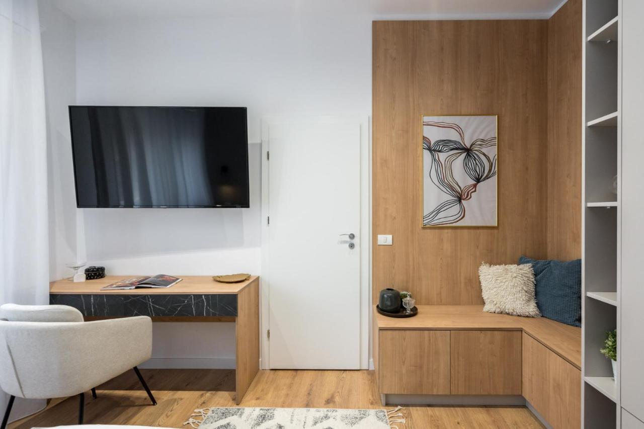 Crystal 3Bdr Apartment In Center บูคาเรสต์ ภายนอก รูปภาพ
