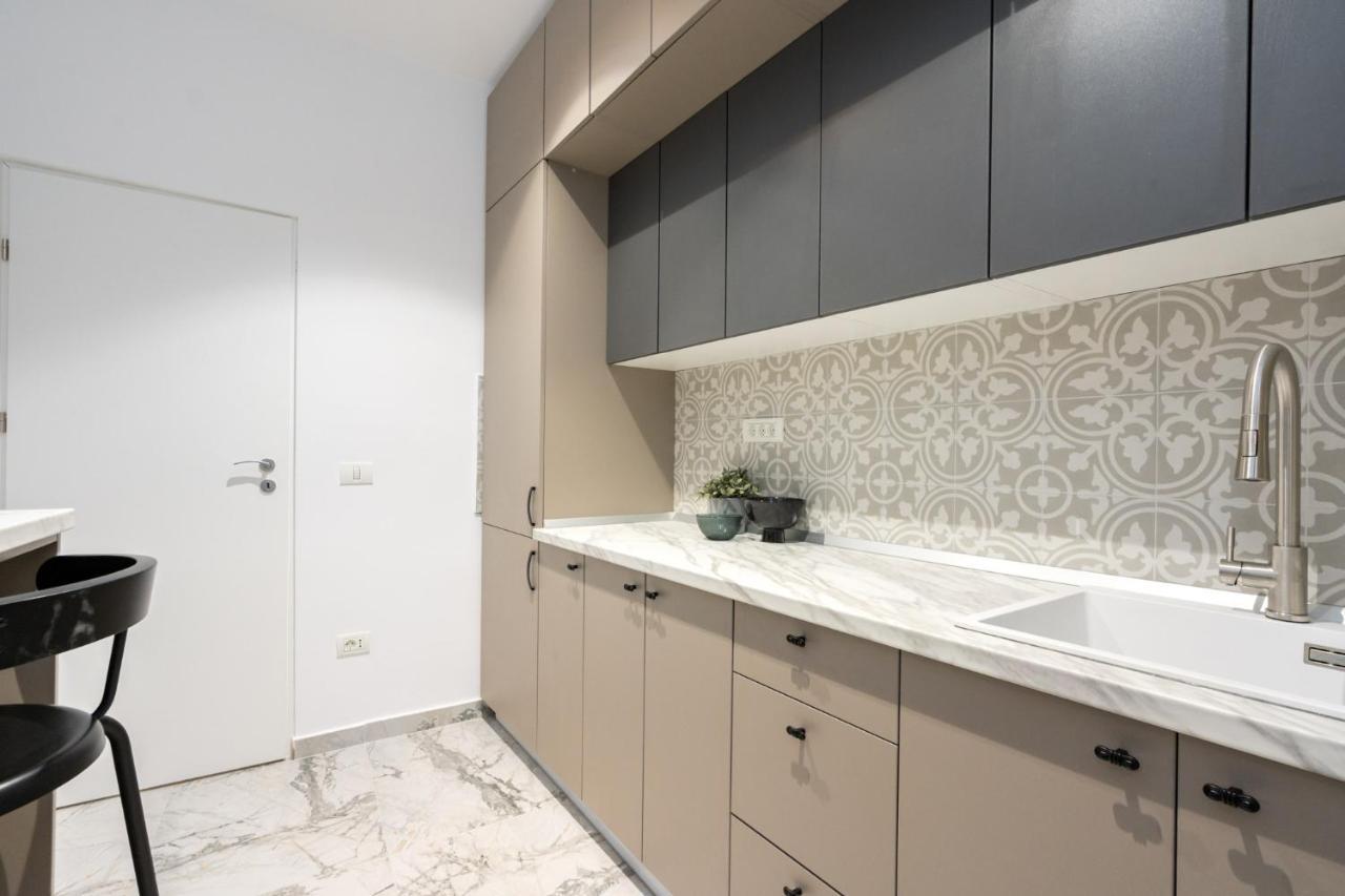 Crystal 3Bdr Apartment In Center บูคาเรสต์ ภายนอก รูปภาพ